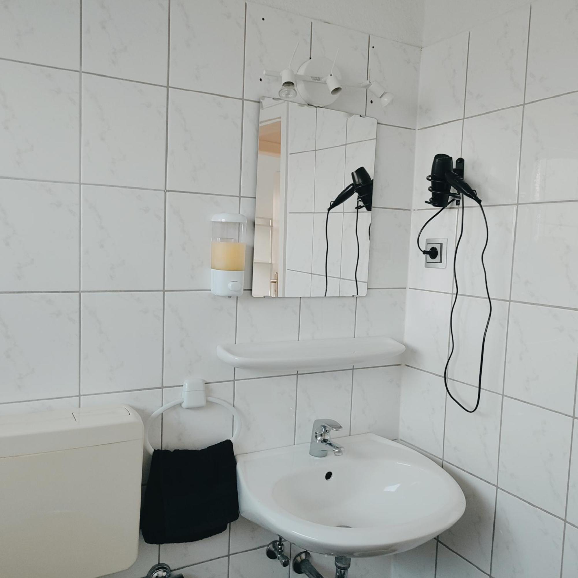 Monteur-Ferien-Messewohnung Mettmann 6 Personen 2 Og Exterior foto